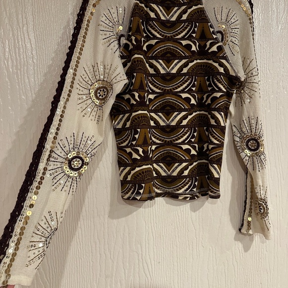 Free People Chase The Rays Embellished
Sequined Geometric Crochet Printed Top M - Picture 8 of 11